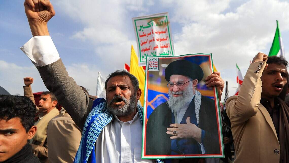 Irán intensifica los ataques contra bases de EEUU en el golfo Pérsico y advierte de más 'incidentes'