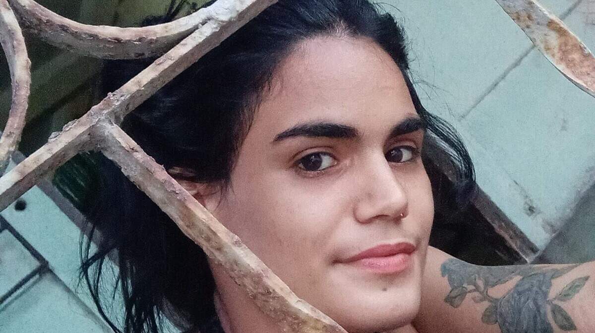 Mayelín Rodríguez Prado, de 23 años, fue condenada a 15 años de prisión en Cuba. Fue acusada de “sedición” y difusión de “propaganda enemiga” por transmitir un video de una protesta en la ciudad de Nuevitas, en Camagüey, en agosto de 2022.