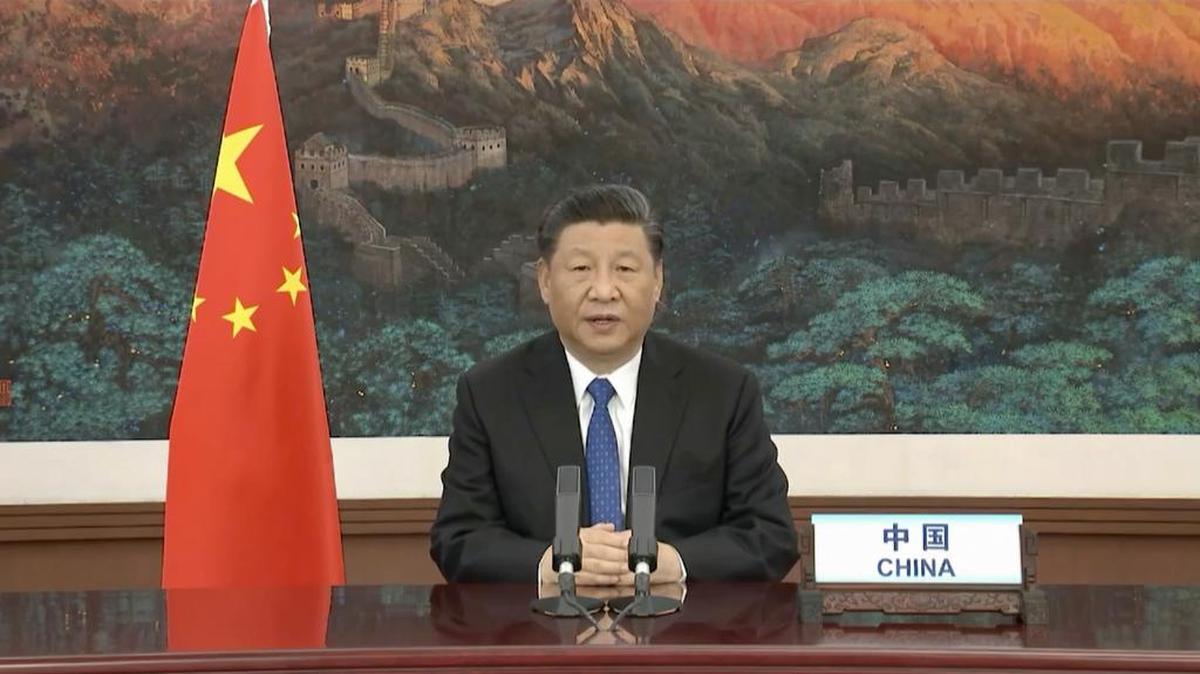Esta captura de video tomada el 18 de mayo de 2020 del sitio web de la Organización Mundial de la Salud muestra al presidente chino, Xi Jinping, pronunciando un discurso a través de un enlace de video en la apertura de la reunión virtual de la Asamblea Mundial de la Salud desde la sede de la OMS en Ginebra, en medio del COVID-19 pandemia, causada por el nuevo coronavirus.