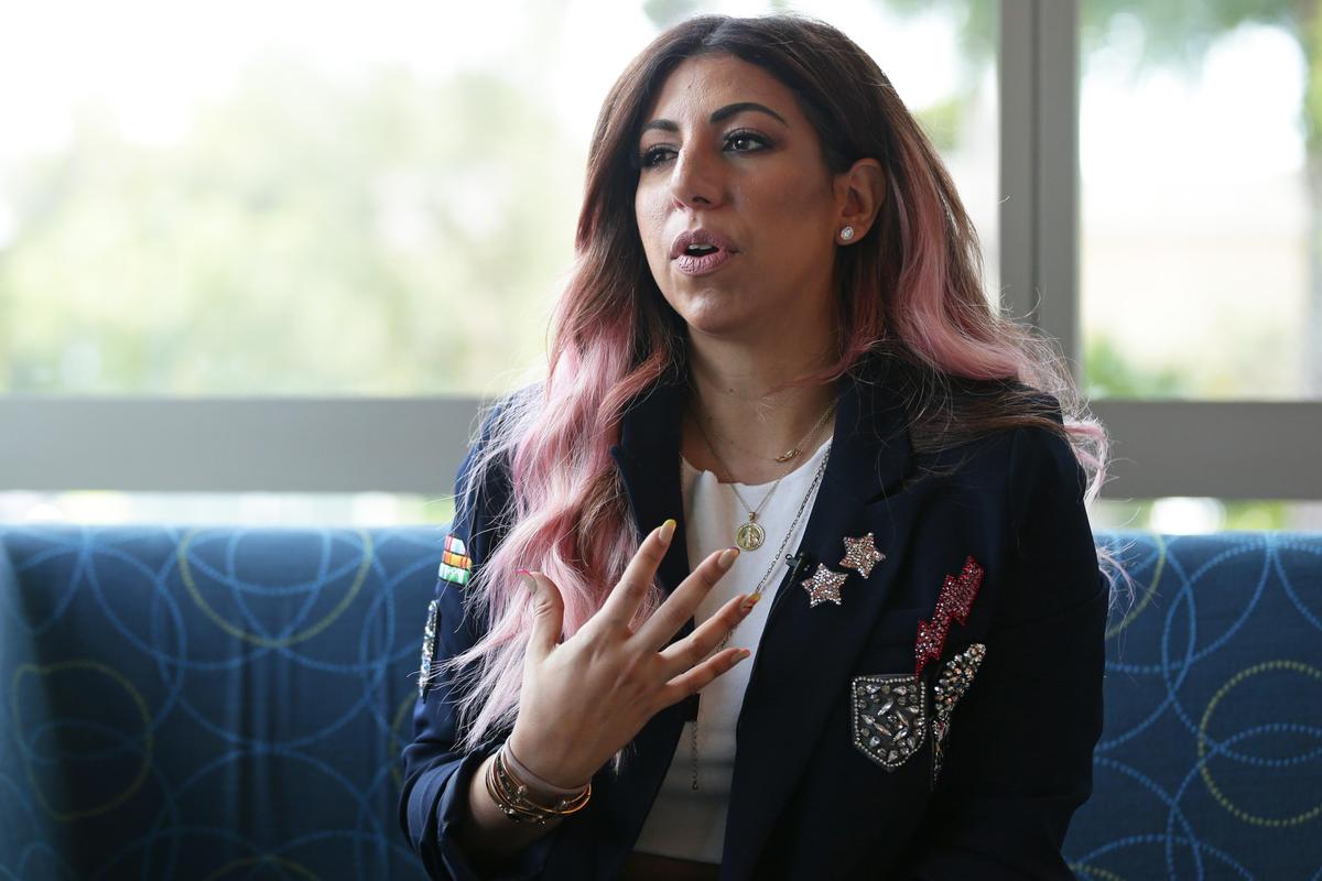 Clara Pablo cuenta cómo le diagnosticaron el cáncer de seno y su despertar al comprender que existe un estigma entre las latinas a hablar de cáncer. Ella impulsa campañas de detección temprana y prevención.