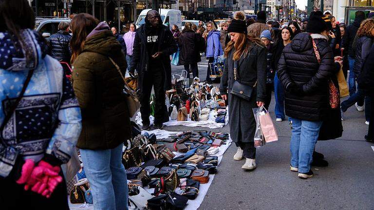 Mamdani nombra directora para una nueva oficina que defenderá a vendedores ambulantes