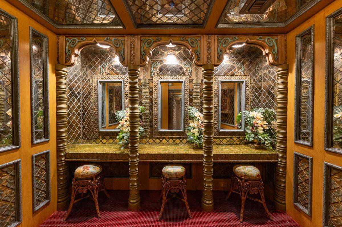 Baño de mujeres.