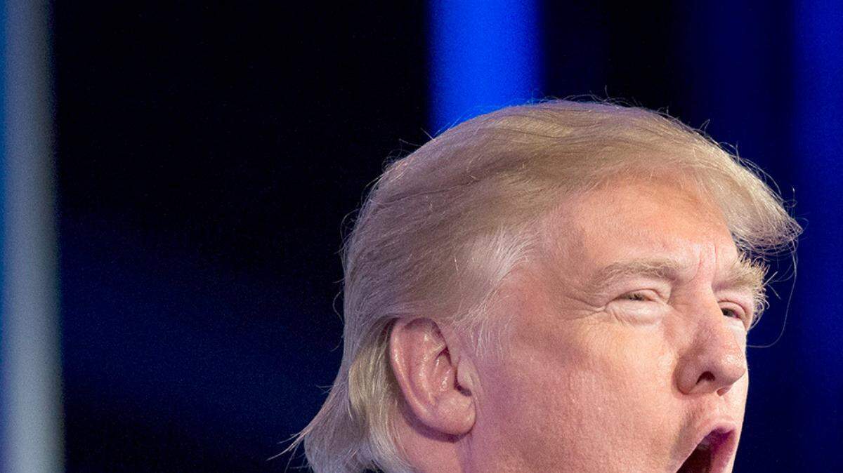 Donald Trump (i) Hillary Clinton (d).