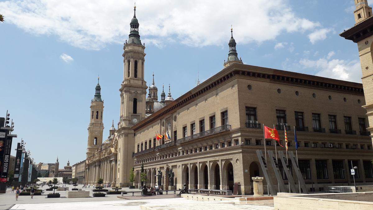 Plaza de Nuestra Señora del Pilar, Zaragoza.