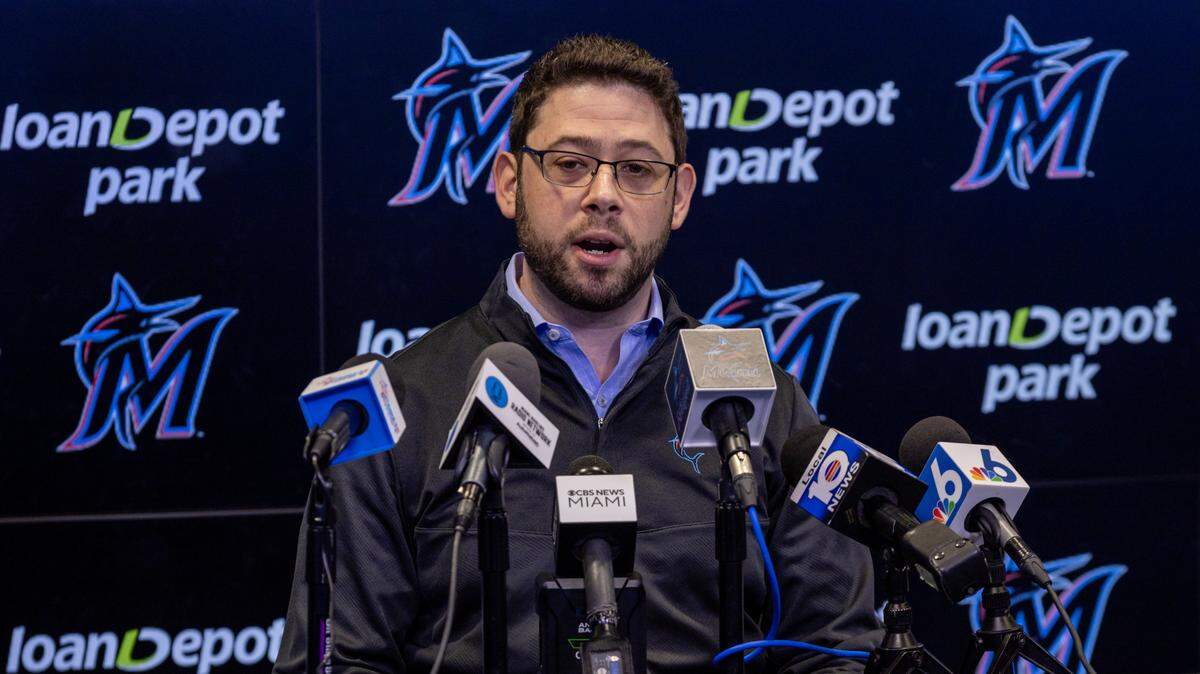 Peter Bendix, presidente de operaciones de los Marlins de Miami, se encuentra en las Reuniones Invernales de Orlando.