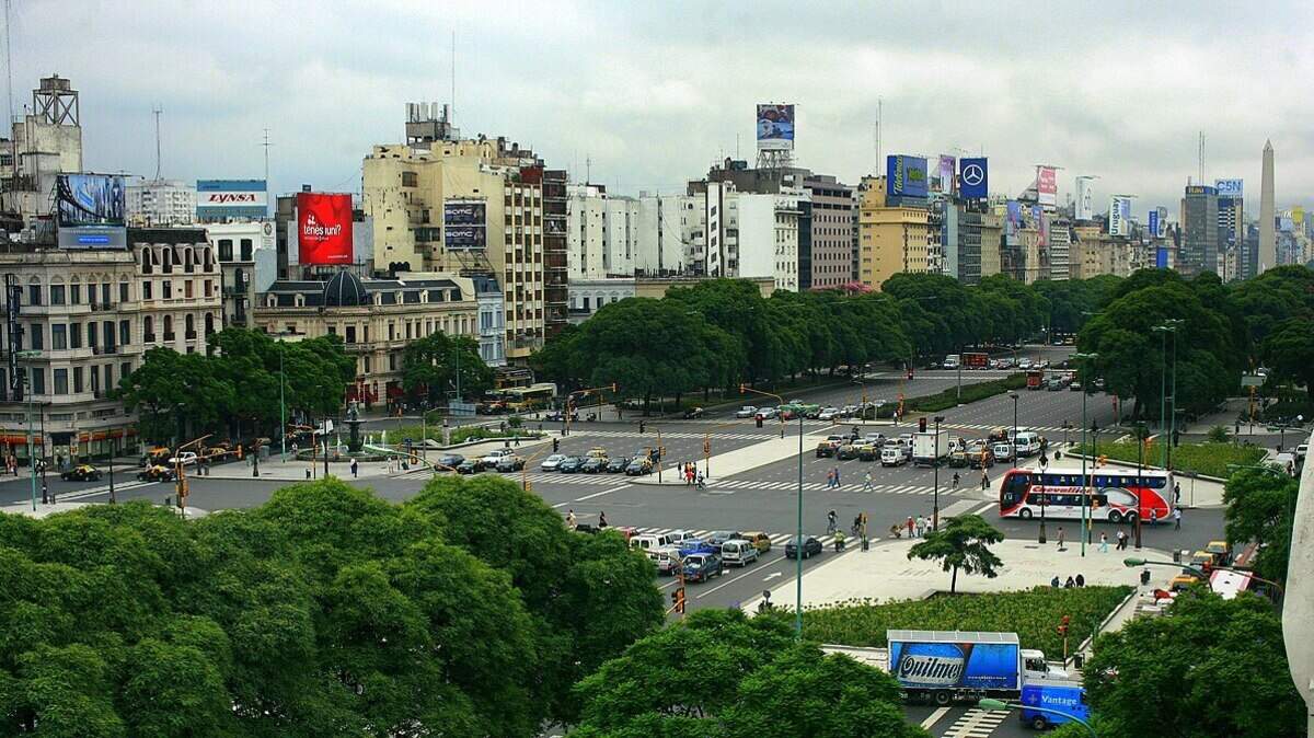 Imagen de archivo de la ciudad de Buenos Aires, Argentina, desde donde se anunció esta semana una reforma migratoria para deportar inmigrantes y endurecer requisitos para la residencia permanente y la ciudadanía.