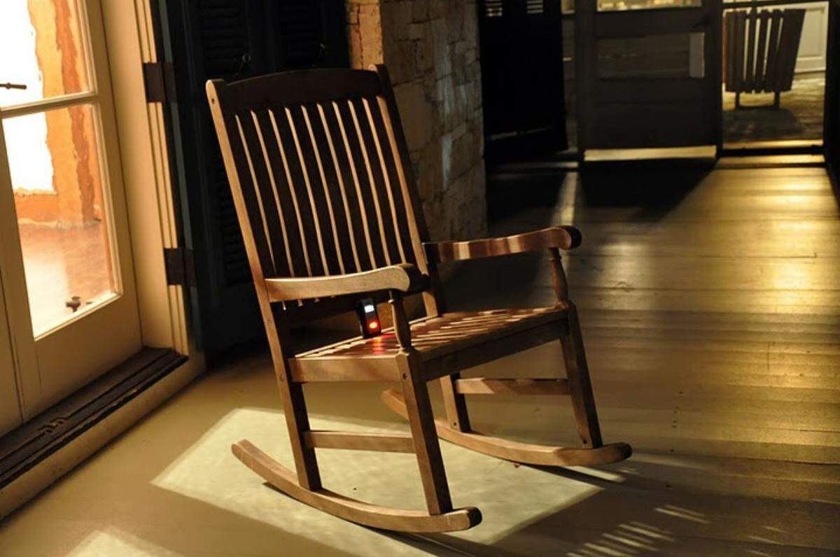 Prepárate para escuchar sonidos paranormales durante todo el tour de fantasmas de Deering Estate.