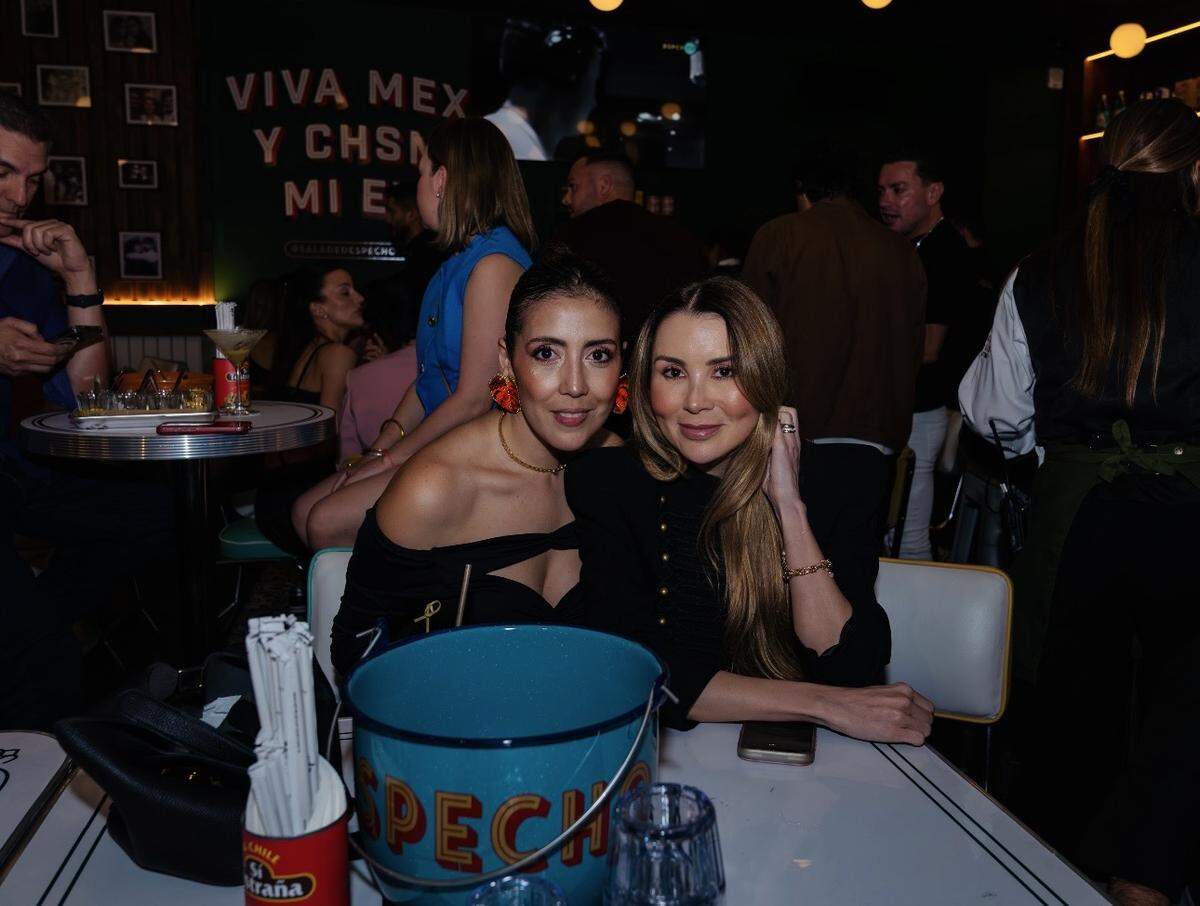 Catalina Pérez y Dayana Mattey.