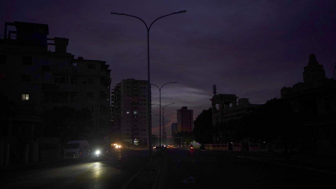 Oppenheimer: El turismo a Cuba se desploma entre apagones y protestas | Opinión