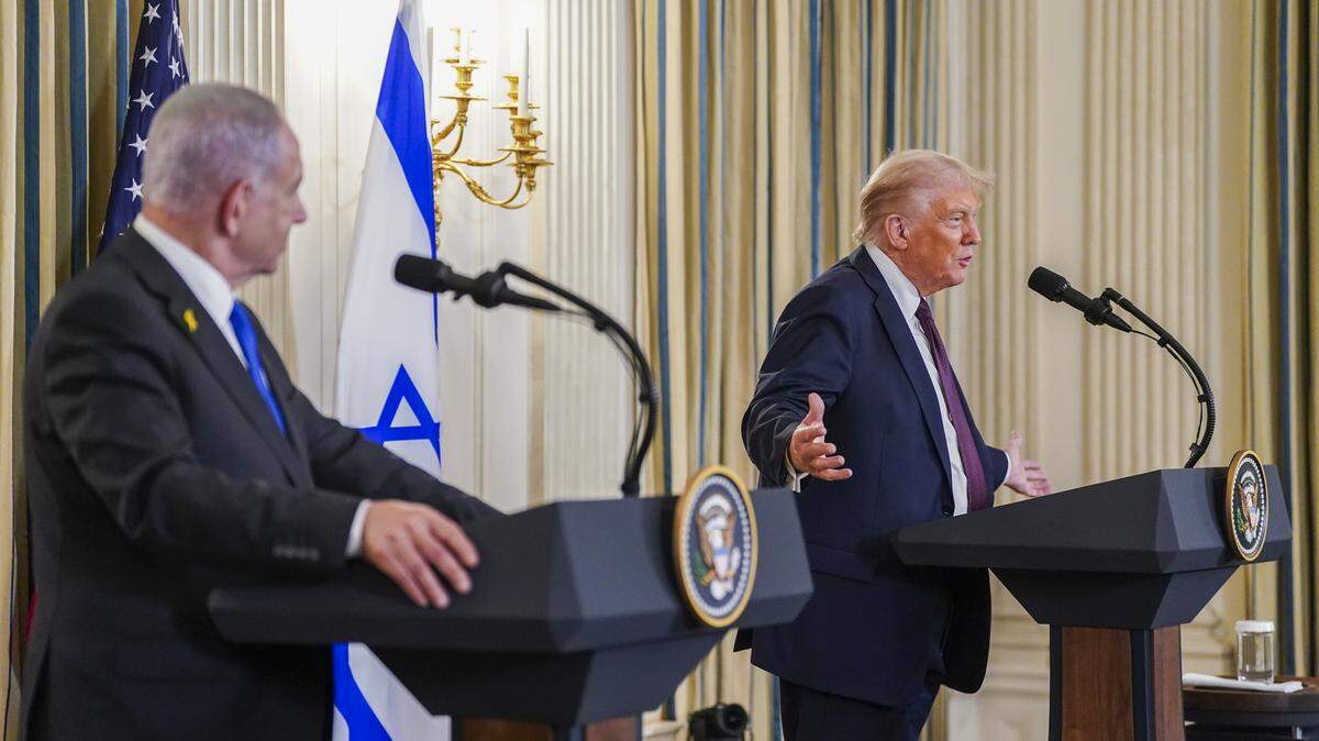 El presidente de Estados Unidos, Donald Trump y el primer ministro israelí, Benjamin Netanyahu, participan en una conferencia de prensa conjunta en el Comedor de Estado de la Casa Blanca en Washington, DC, el lunes 29 de septiembre de 2025.
