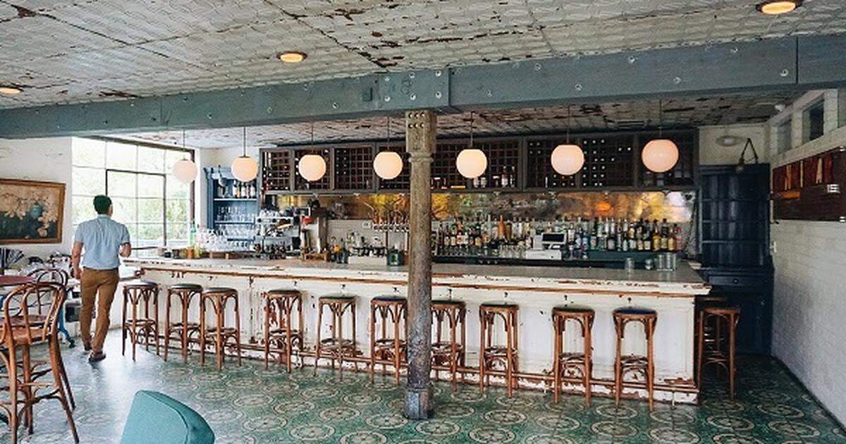 Sherwoods Bistro & Bar, en el vecindario de Little River de Miami, presenta su menú de Acción de Gracias al estilo familiar, y también para llevar.
