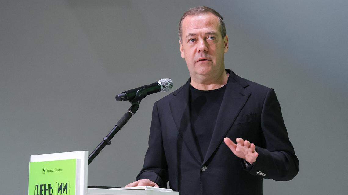 Ex presidente ruso considera probable que Estados Unidos indulte a Maduro