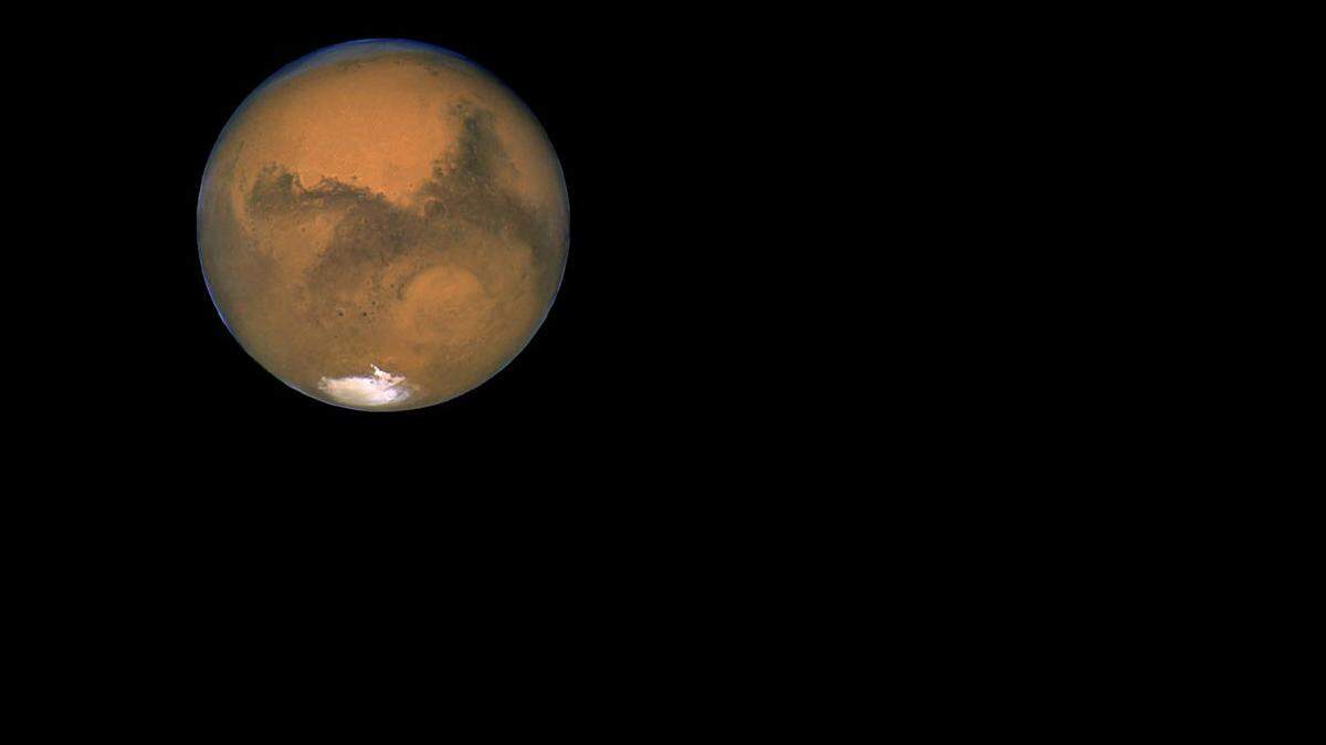 La Nasa reveló los muchos desafíos que falta sortear antes de que los humanos puedan plantar bandera en Marte. NASA
