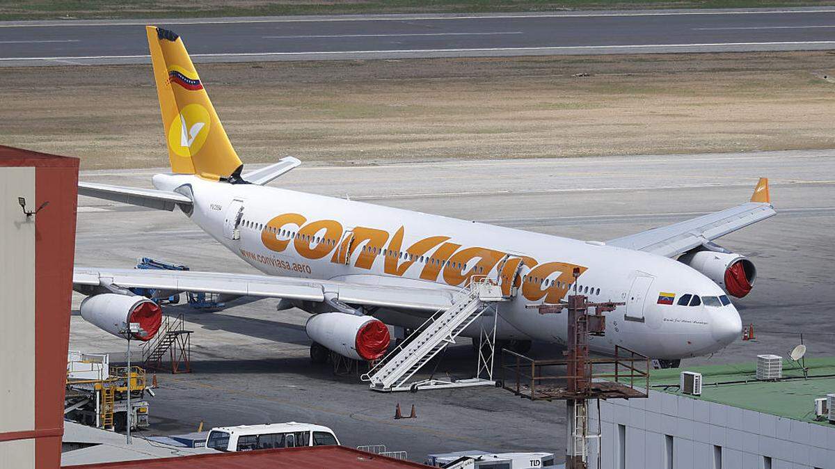 La aerolínea estatal venezolana Conviasa anunció este martes que reprogramará sus vuelos previstos hacia y desde Cuba entre el 10 y 19 de febrero, tras la crisis por la falta de combustible de aviación en los aeropuertos de la isla.
