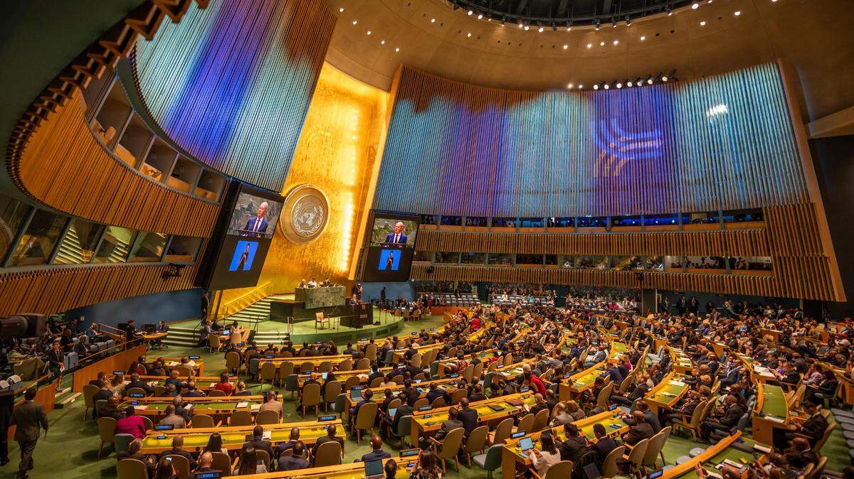 Vista de la sala plenaria de Naciones Unidos durante el discurso del canciller alemán Olaf Scholz, como parte de la Cumbre del Futuro de la ONU, el domingo 22 de septiembre de 2024.