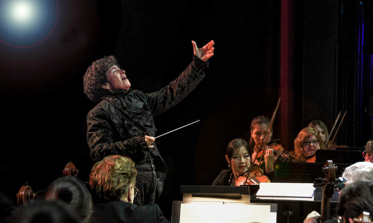 South Florida Symphony Orchestra (SFSO), bajo la dirección de la Maestra Sebrina María Alfonso, inicia su temporada 2024-2025 con un concierto homenaje a la “Rhapsody in Blue” de George Gershwin.