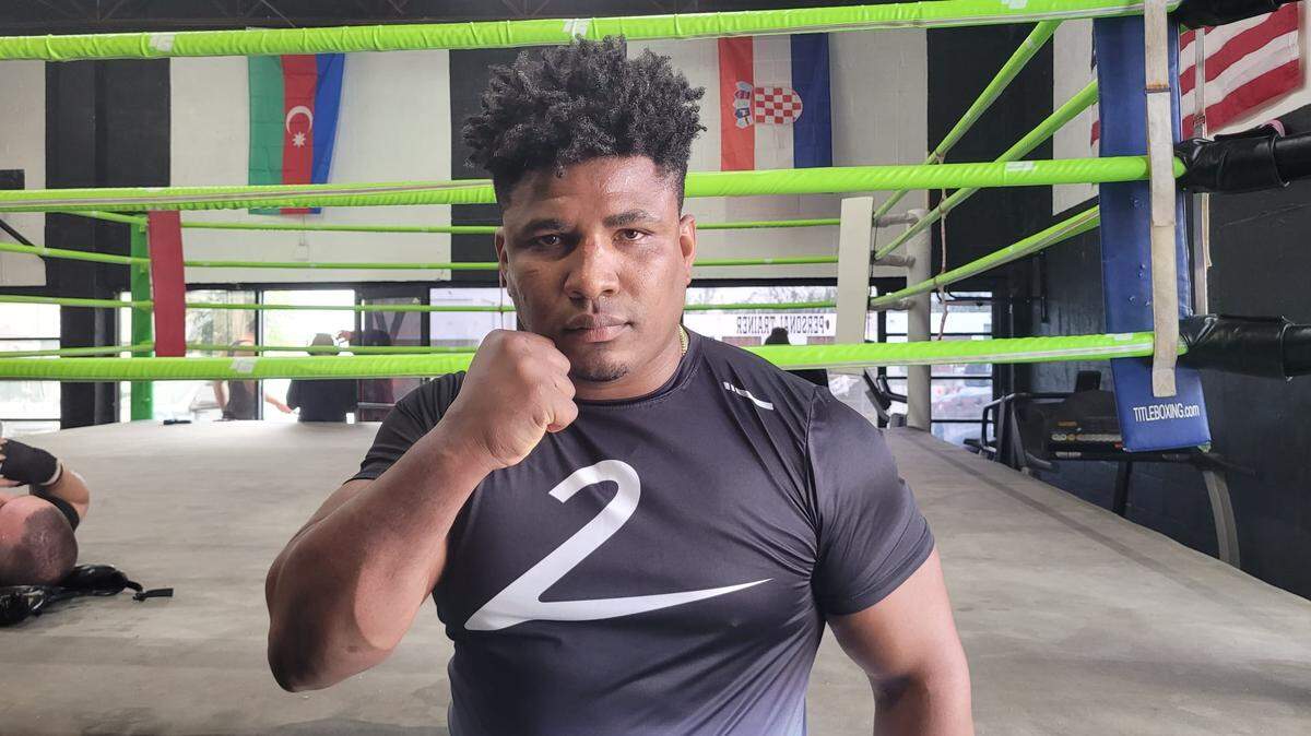 Leonardo Perdomo enfrentará al brasileño Levi Costa en busca de su sexto triunfo por la vía rápida.