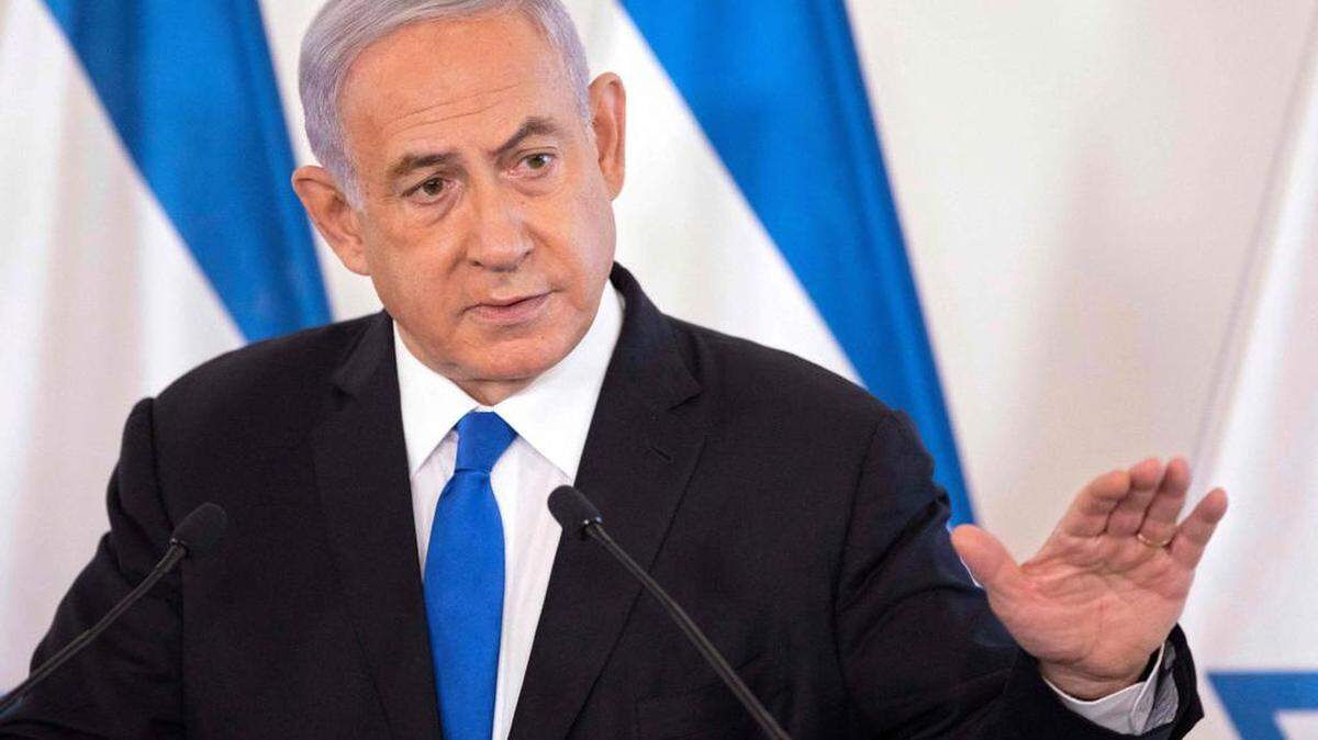 Benjamín Netanyahu, primer ministro de Israel, ha utilizado su página de Facebook para atacar a periodistas de investigación y ha sido acusado de pactar con los propietarios de los medios para recibir una cobertura favorable.