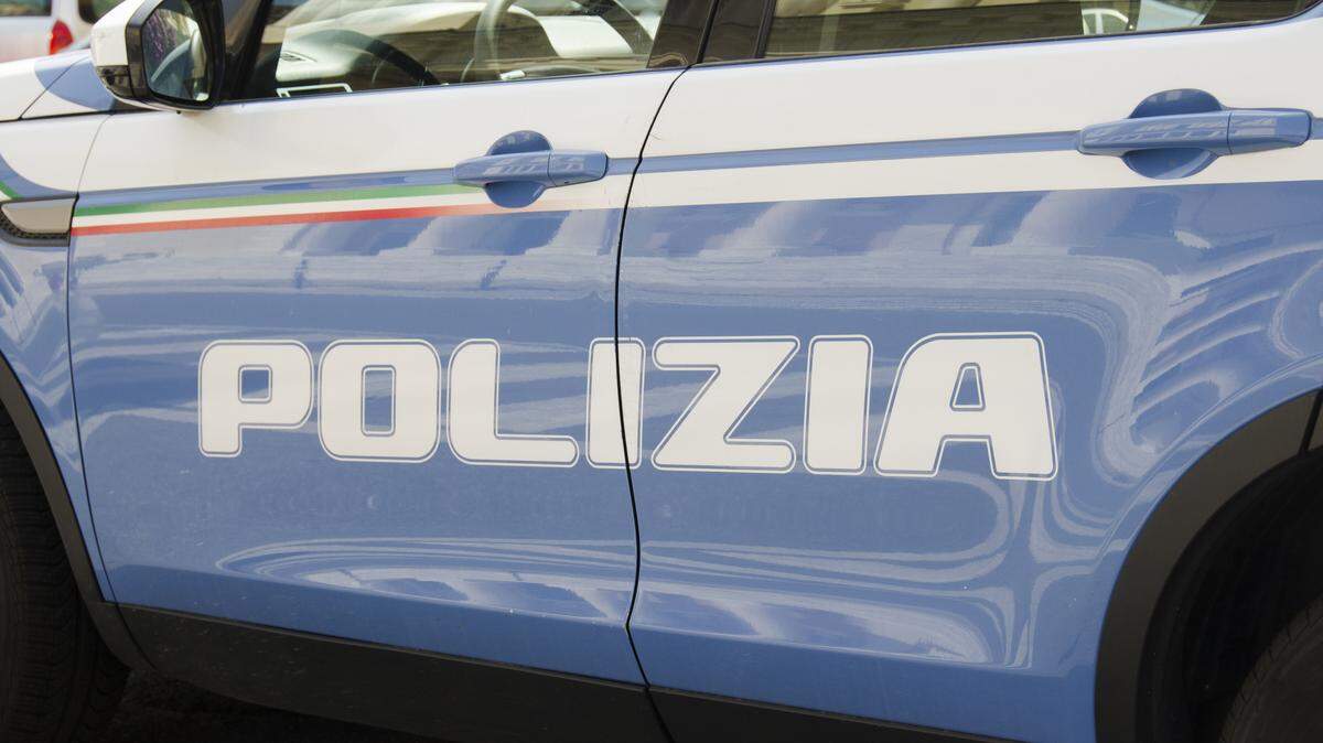 italian police vehicle, close up shot