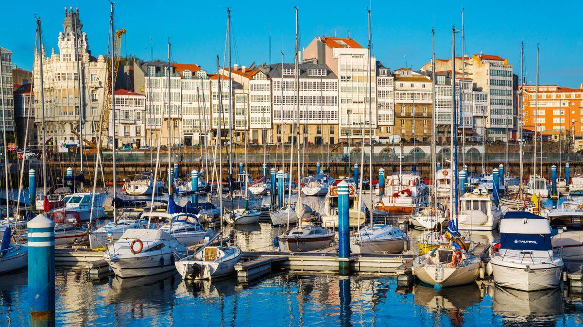Vista de A Coruña en Galicia, de donde salieron hacia América miles de inmigrantes, que hoy tienen descendientes que se han nacionalizado españoles y que pueden beneficiarse de la ayuda para retornados de la Xunta de Galicia.