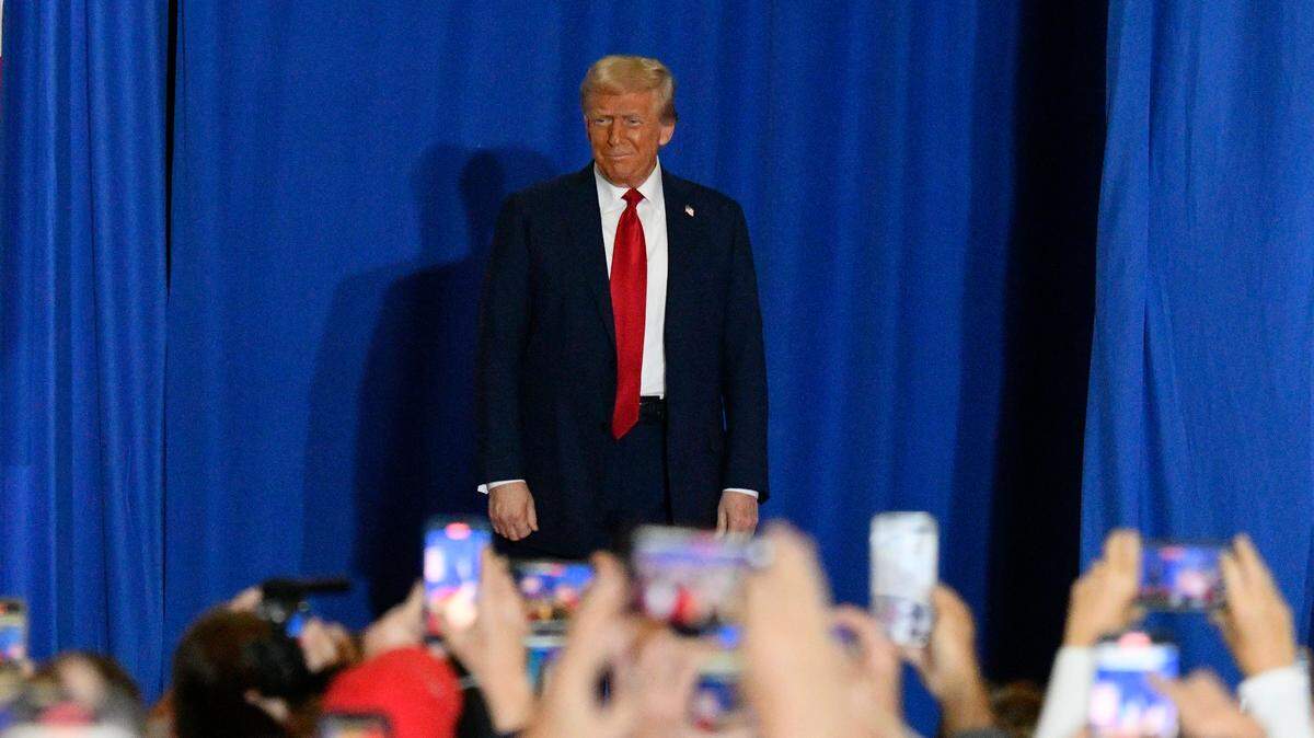 EL EXPRESIDENTE de Estados Unidos, Donald Trump, ha prometido traer prosperidad económica a los latinos en Estados Unidos.