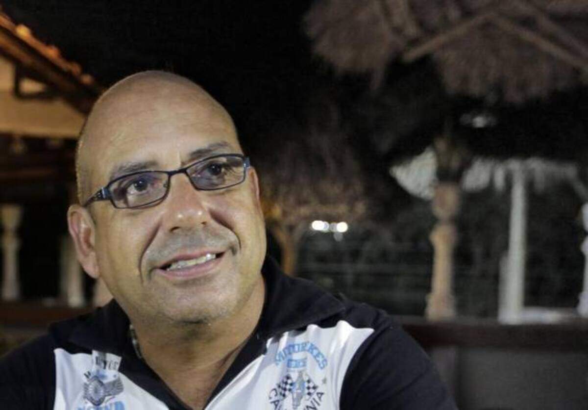 José Ignacio Piñeiro Guardiola es dueño de Finca Los Colorados, un paladar, y un alojamiento de cinco habitaciones cerca de la playa Rancho Luna, en el centro de la isla.