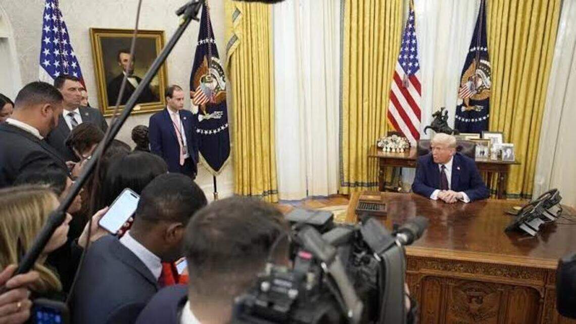 Principales cadenas de televisión suspenden la cobertura conjunta de Trump tras el veto