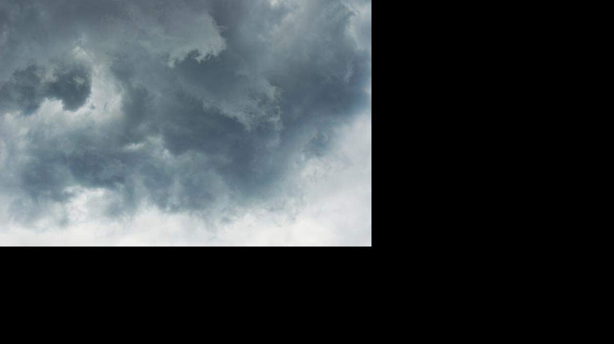 Según el meteorólogo David Ross, del Servicio Nacional de Meteorología, el lunes el tiempo estará un poco más seco, con sólo un 20% de posibilidad de aguaceros y temperaturas que podrían alcanzar los 87 grados Fahrenheit.