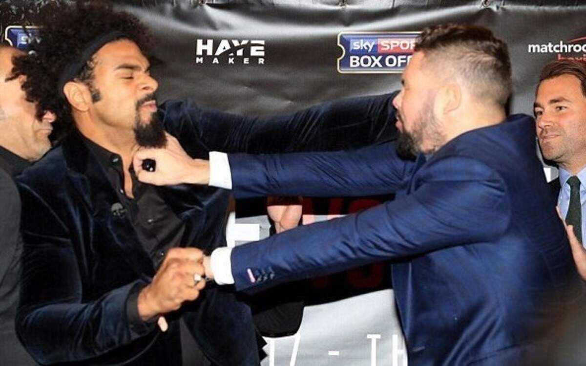El combate de boxeo de los pesados entre los británicos David Haye (izq.) y Tony Bellew comenzó con cuatro meses de antelación, tras una tensa rueda de prensa, este miércoles 30 de noviembre en Londres.