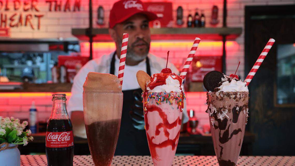 El Cuban Diner revive la nostalgia de las cafeterías habaneras en plena Calle Ocho