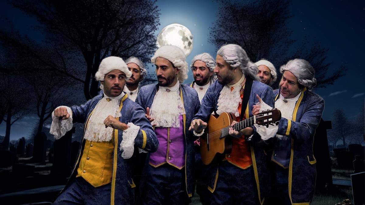 La agrupación canaria La Chirichota presenta el jueves 3 de abril el show musical humorístico ‘Vuelven los clásicos’, que juega con la idea de qué pasaría si los grandes músicos clásicos se despiertan en un mundo tomado por el reggaetón.