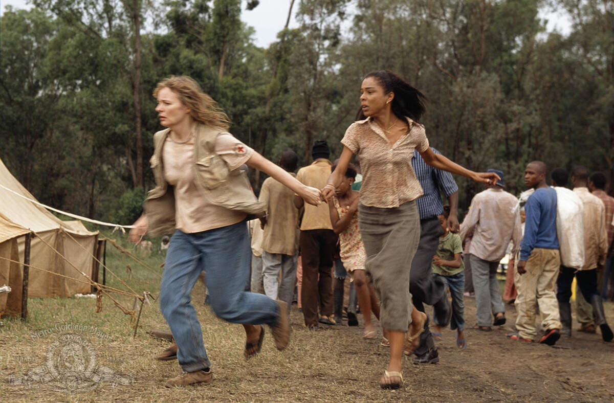 O Cinema Miami Beach proyecta ‘Hotel Rwanda’ (2004) película que tiene lugar en Ruanda en la década de 1990, cuando más de un millón de nativos fueron asesinados en un genocidio.