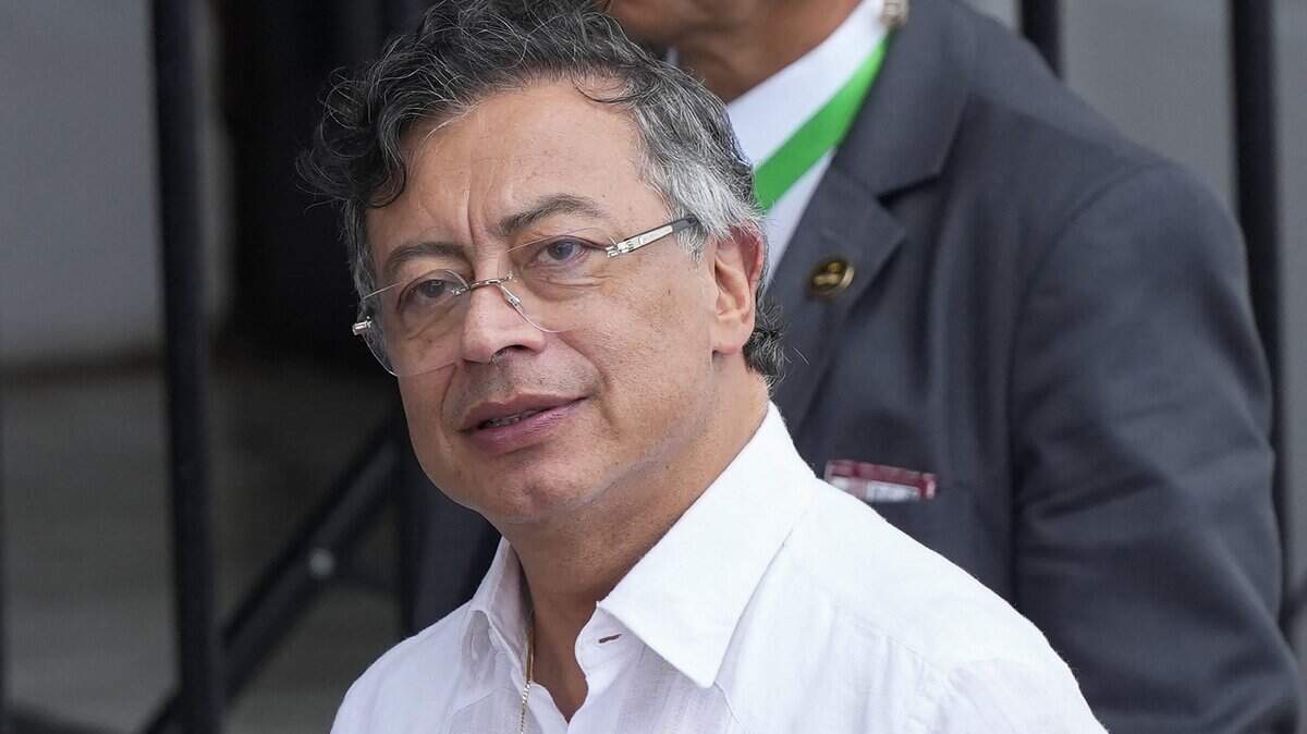 El presidente de Colombia, Gustavo Petro, llega al Palacio de las Garzas en Ciudad de Panamá el 28 de enero de 2026, en el marco del Foro Económico Internacional de América Latina y el Caribe.