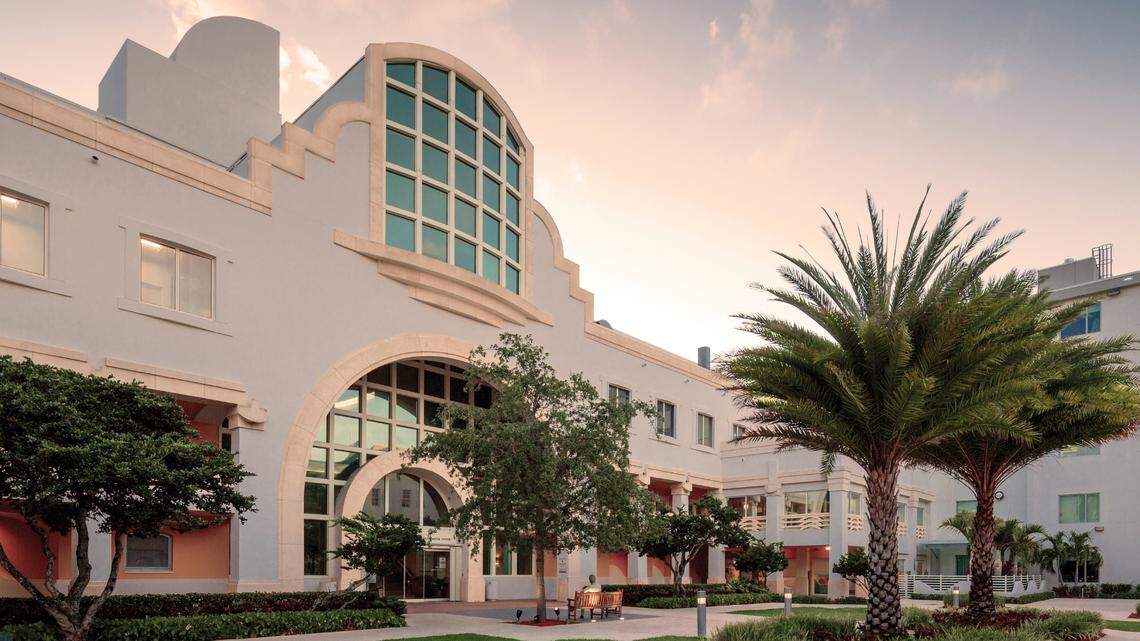 Sylvester Comprehensive Cancer Center provides patients with convenient access to its cancer experts at 10 locations across South Florida, from south Miami-Dade to north Broward.