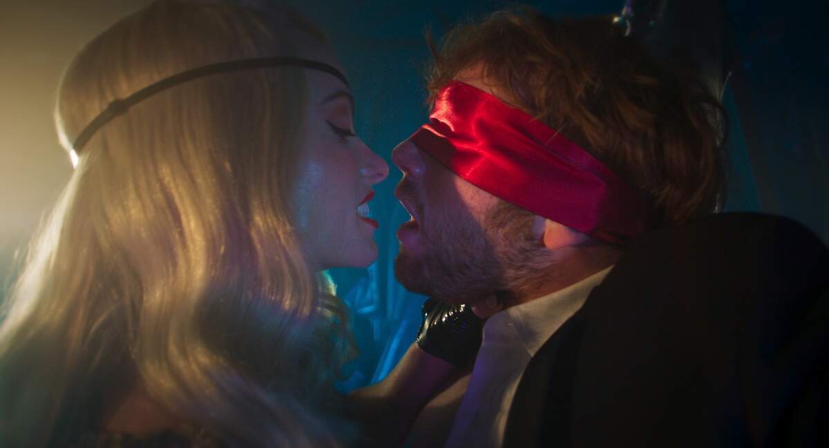 “I Want Your Sex” (2026) —en la foto: Olivia Wilde, Cooper Hoffman— es una comedia erótica estadounidense de suspense dirigida por Gregg Araki y protagonizada por Olivia Wilde, Cooper Hoffman, Daveed Diggs, Johnny Knoxville, Margaret Cho y Charli XCX.