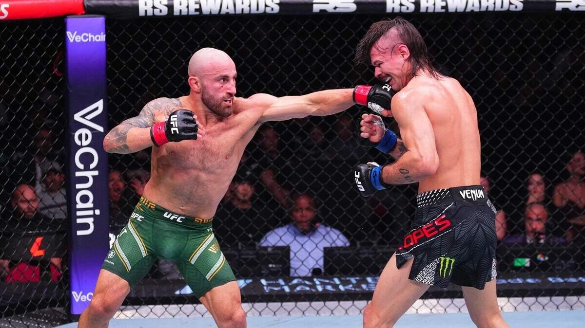 El campeón australiano Alexander Volkanovski (izq.) neutralizó a Diego Lopes en UFC 325 y firmó una de las actuaciones más dominantes de su carrera. 