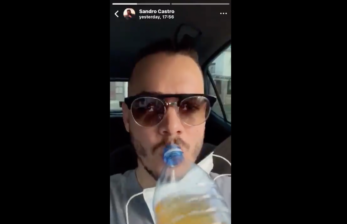 Captura del vídeo difundida en el que se muestra a Sandro Castro bebiendo cerveza.