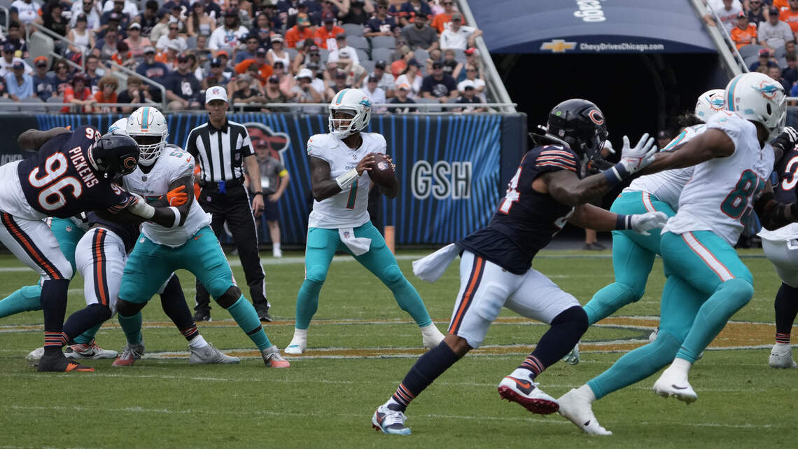 Tua juega a gran nivel y los Dolphins muestran garra en un intenso choque en Chicago