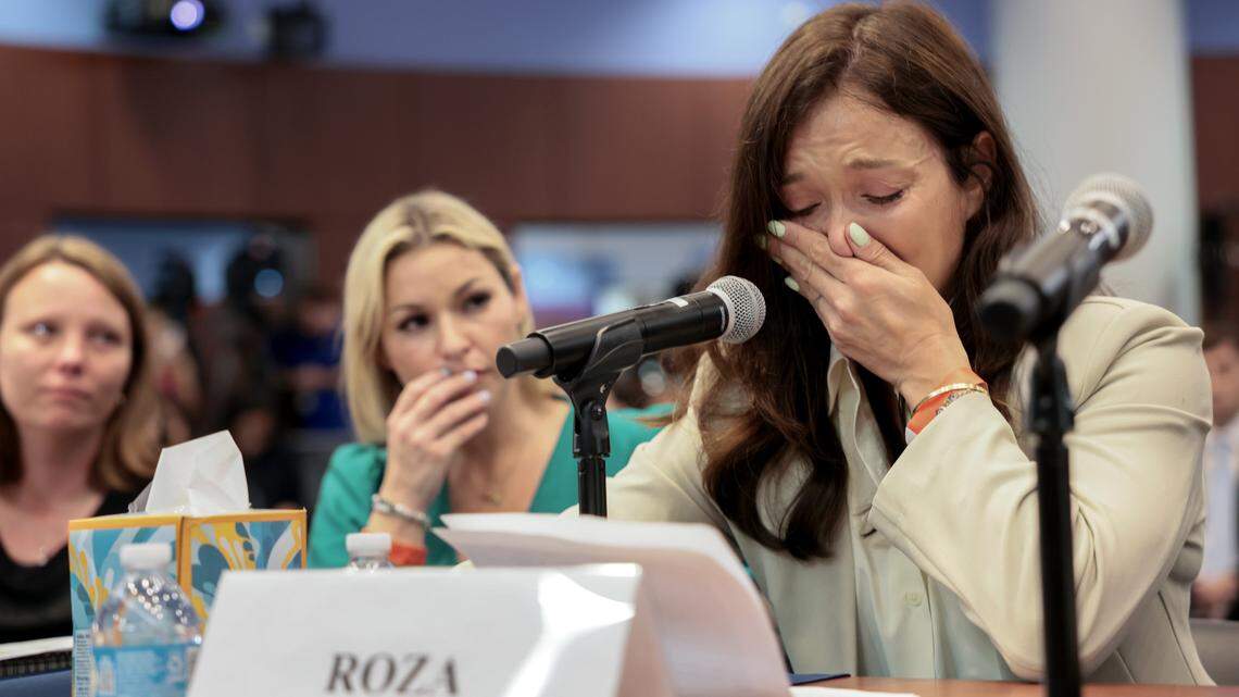 Víctimas de Epstein dicen ‘jamás habrá justicia’ en sesión en Palm Beach, origen del caso
