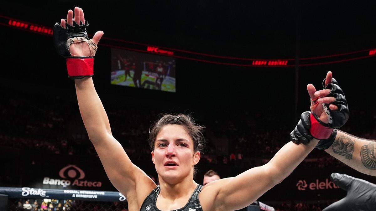 La mexicanacanadiense Loopy Godínez enfrenta este sábado a la excampeona mundial Jessica Andrade en Chicago, en la que considera la pelea más importante de su carrera.