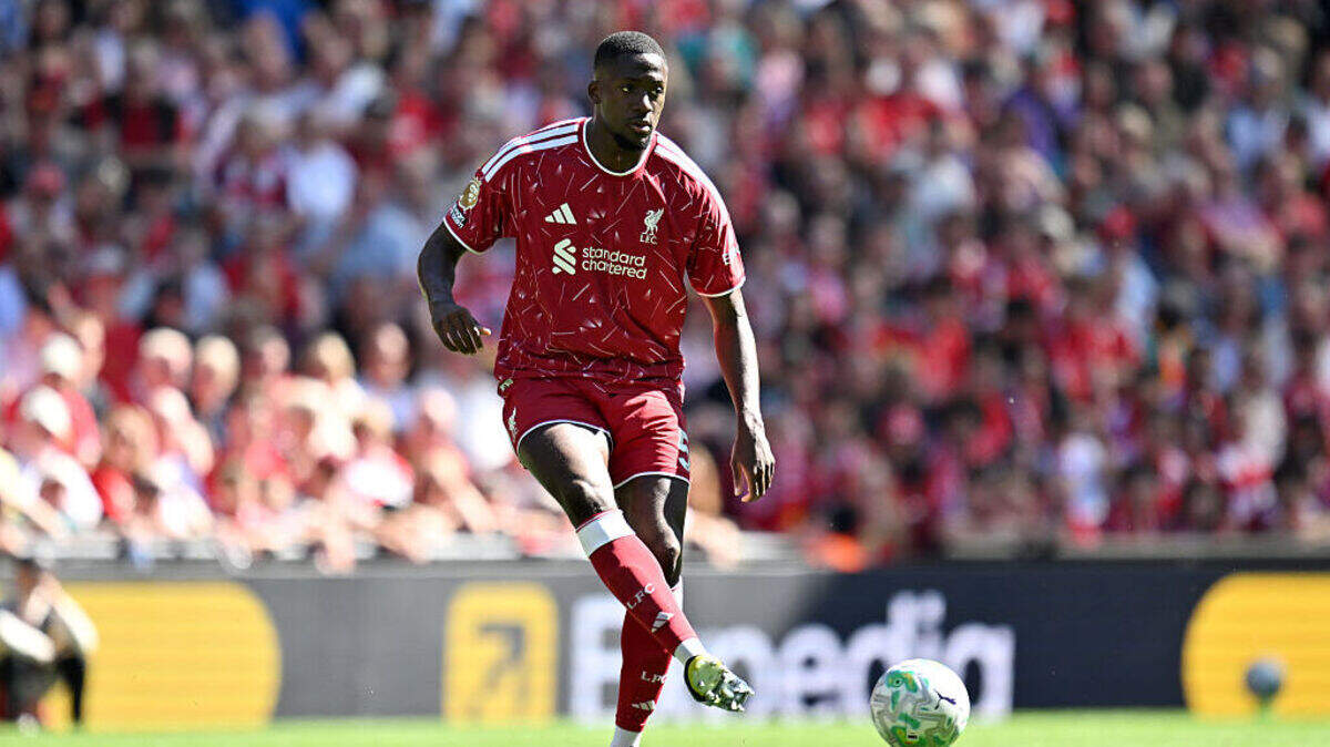 Ibrahima Konaté vestirá la cuarta elástica de su carrera profesional con el Real Madrid, tras haber jugado en Sochaux, RB Leipzig, y Liverpool las últimas cinco temporadas.