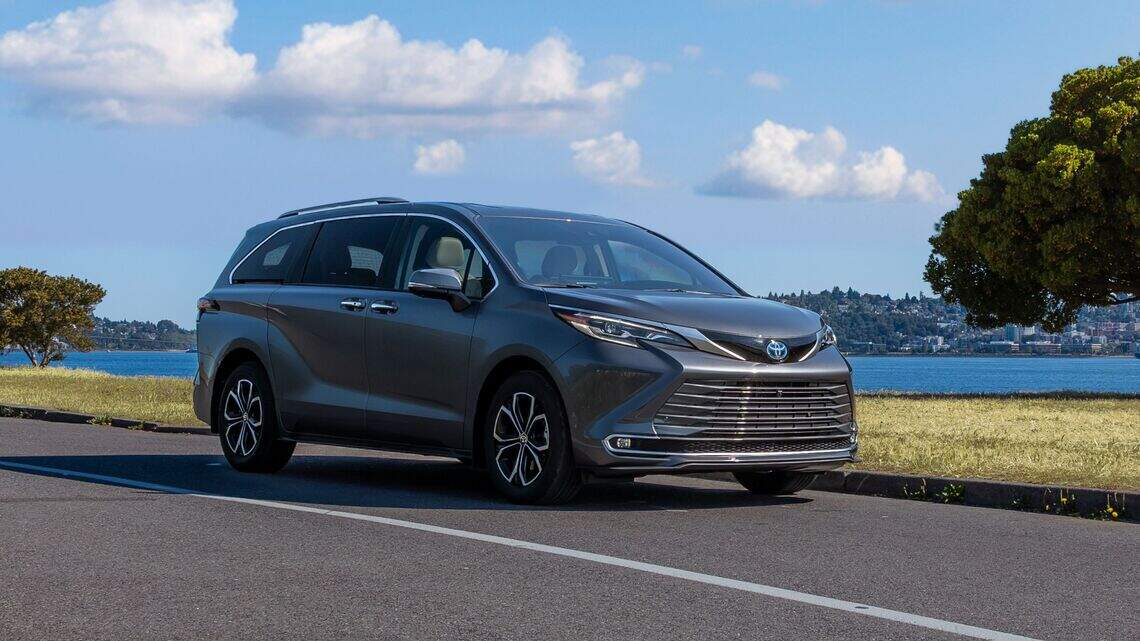 Toyota Sienna XSE Híbrido del 2025, un minivan que no defrauda