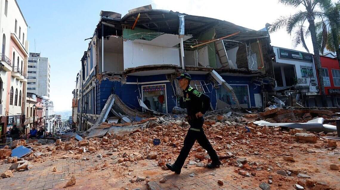 Terremoto de magnitud 7.4 deja al menos 132 muertos en Colombia