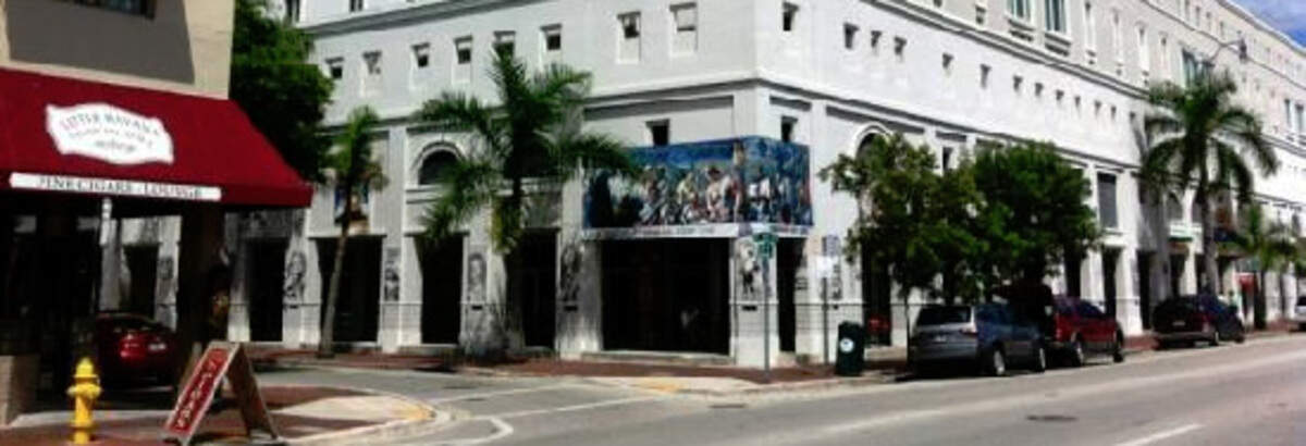 El CubaOcho Museum & Performing Arts Center enfrenta una subida del alquiler, según informó su dueño, Roberto Ramos, que podría cambiar la naturaleza del negocio.