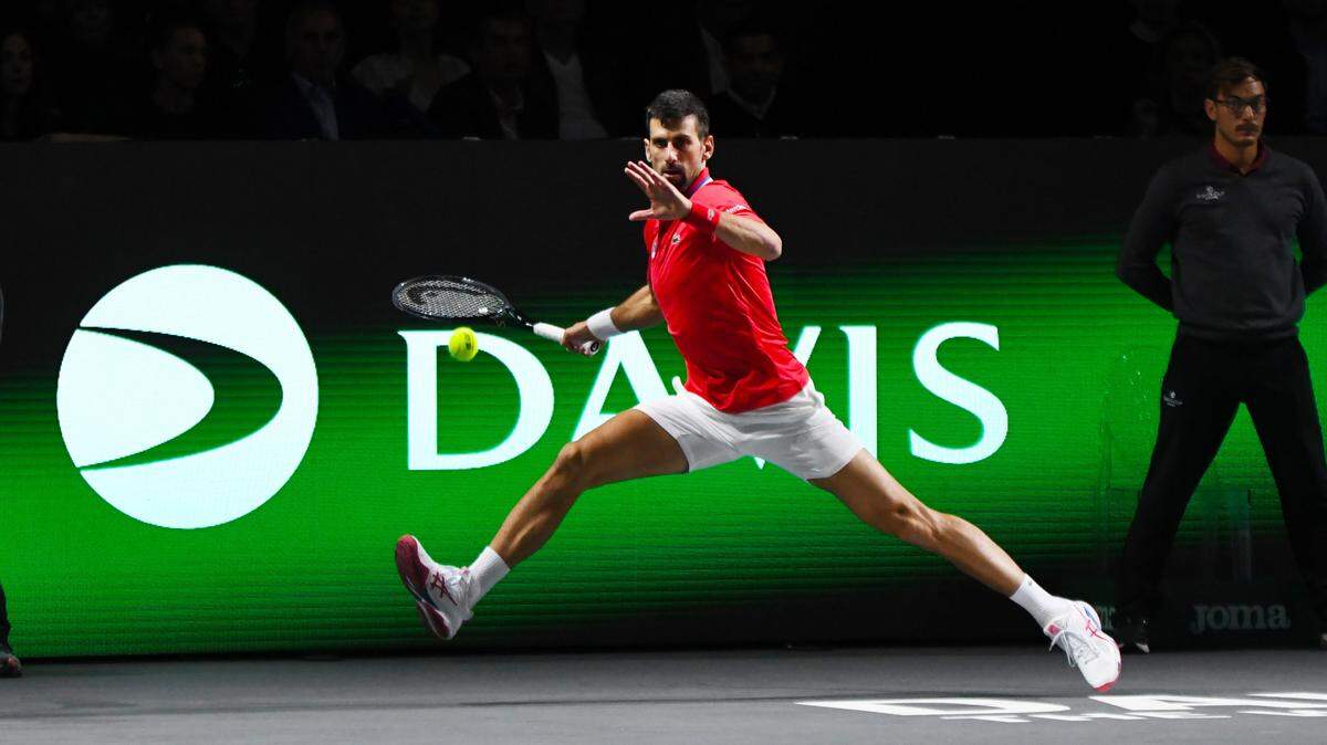 Novak Djokovic ha aprendido ya mucho acerca de Tom Brady, el astro que recientemente se retiró de la NFL. Y tras observarlo, el tenista quiere emular al quarterback y jugar hasta bien entrados los 40 años.