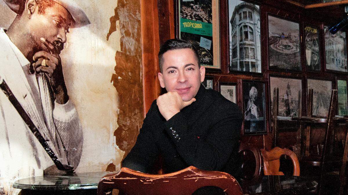Por estos días el famoso local -situado en el mismo corazón de La Pequeña Habana- se prepara para celebrar su 19 aniversario con una jornada llena de presentaciones. “Estamos de cumpleaños y queremos celebrarlo con nuestro publico ofreciendo la mejor programación posible”, comenta entusiasmado Fabio Díaz.