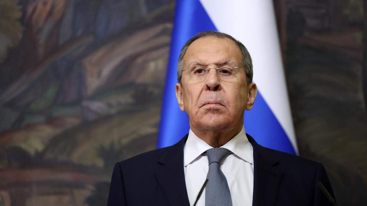 El ministro de Exteriores de Rusia, Serguéi Lavrov, ofrece una conferencia de prensa conjunta con el ministro de Exteriores de Armenia, Ararat Mirzoyan el 21 de enero de 2025 en Moscú.