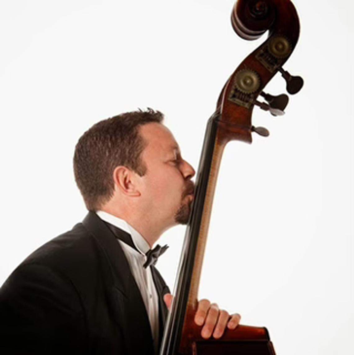 Alexander Berti, director musical y del concepto del homenaje.