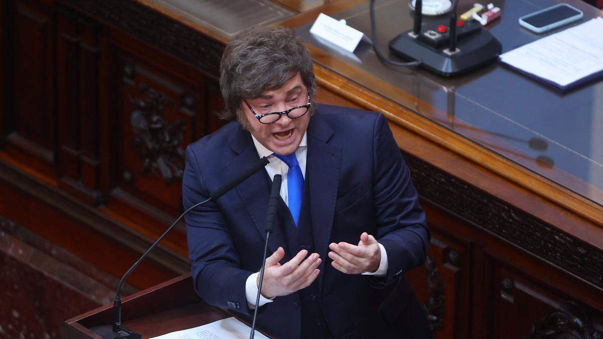 El presidente de Argentina, Javier Milei, pronuncia su discurso anual ante el parlamento con motivo de la inauguración de la 144.ª sesión ordinaria del Congreso en Buenos Aires, el 1 de marzo de 2026.