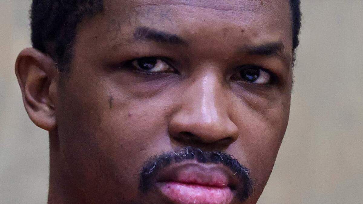 Anthawn Ragan Jr., quien se declaró culpable el mes pasado de asesinar en 2013 a un niño de 10 años en el salón de uñas de sus padres, ubicado en el noroeste de Miami-Dade, compareció ante el tribunal el lunes 9 de febrero de 2026 para su juicio de sentencia.